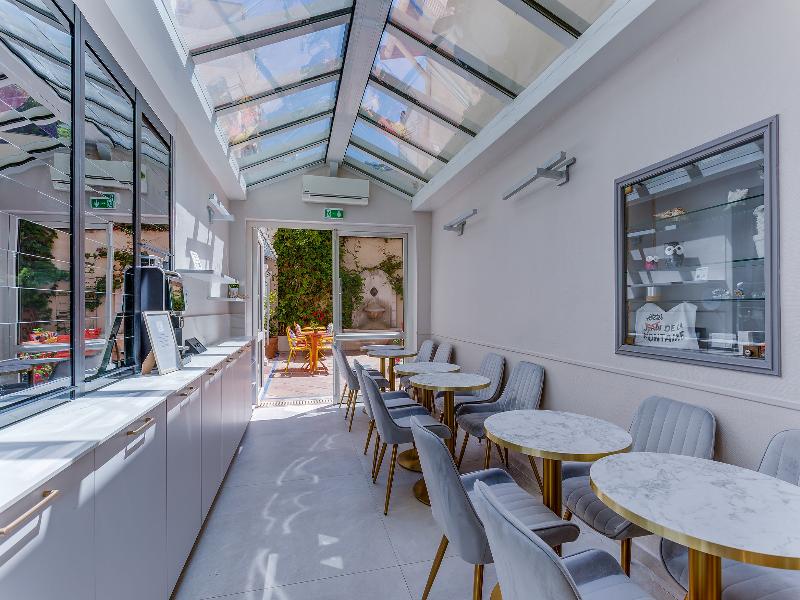 Hotel de la Fontaine — restaurant