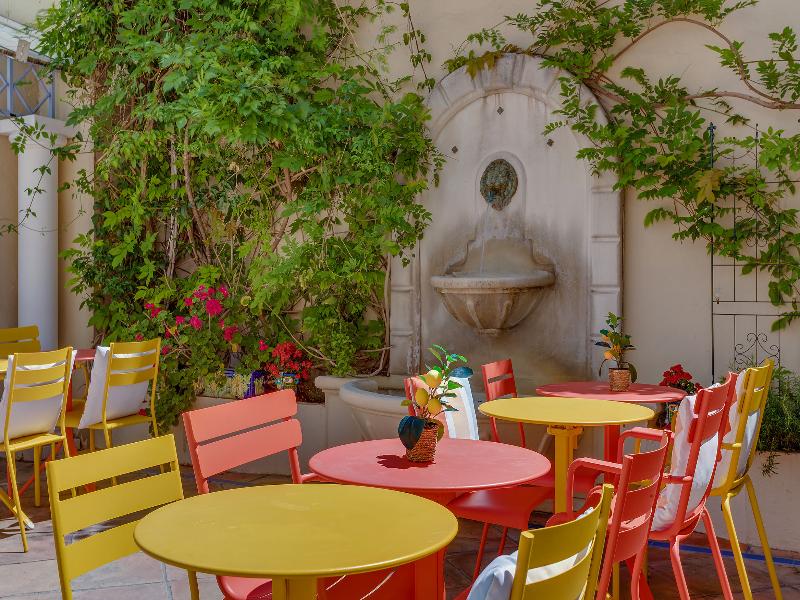 Hotel de la Fontaine — restaurant