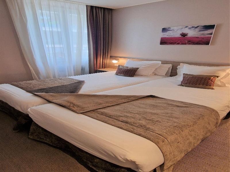 Hotel de la Fontaine image