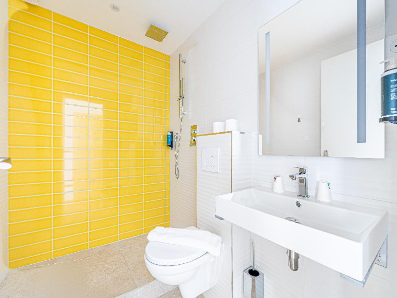 Alcove Hotel image