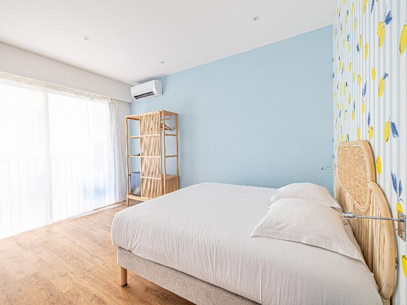 Alcove Hotel image