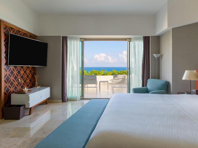 Live Aqua Beach Resort Cancun image