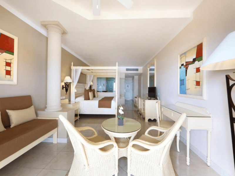 Live Aqua Beach Resort Cancun image