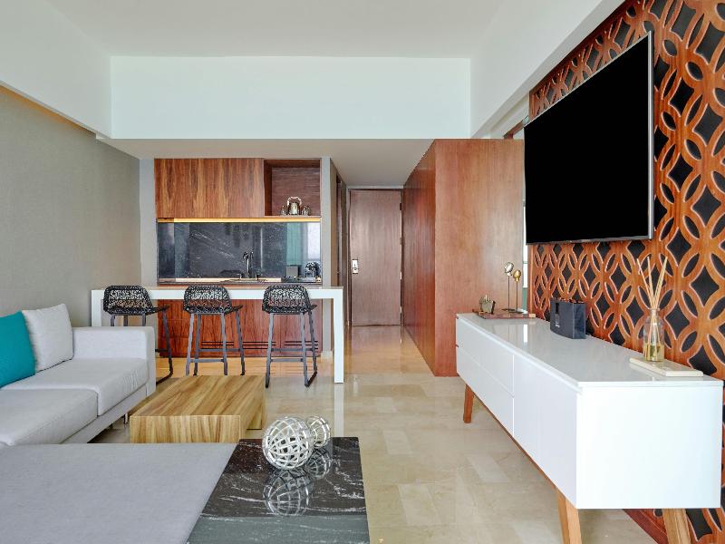Live Aqua Beach Resort Cancun image