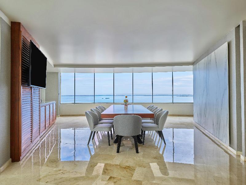 Live Aqua Beach Resort Cancun image