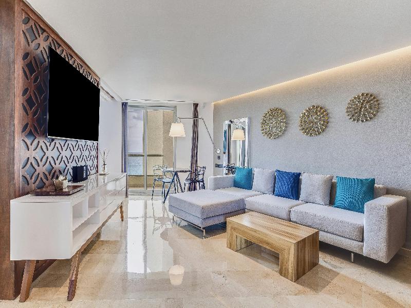 Live Aqua Beach Resort Cancun image