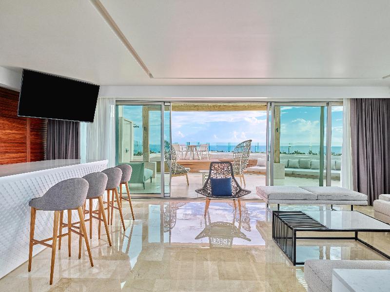 Live Aqua Beach Resort Cancun image