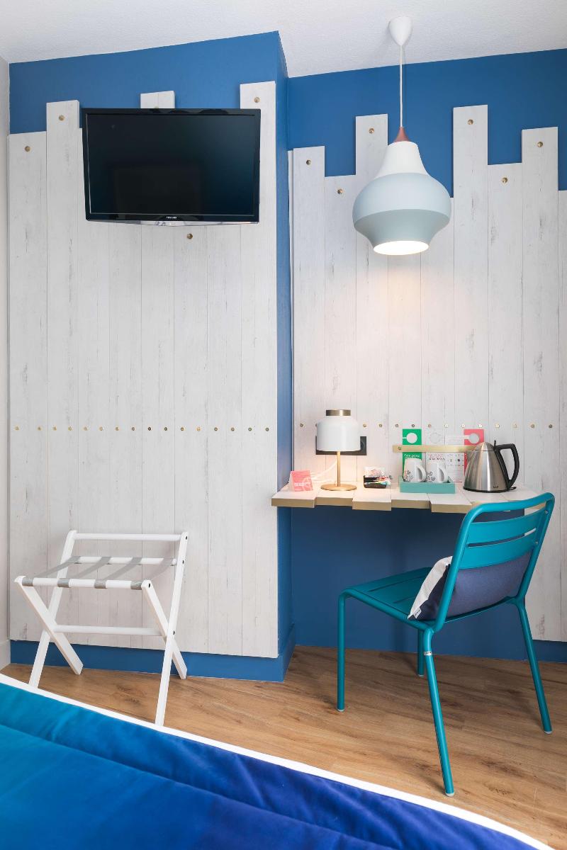 The Deck Hotel by HappyCulture
