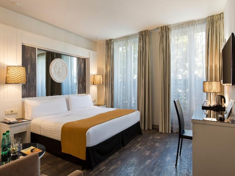 Hotel Paris Opera Affiliated by Meliá image
