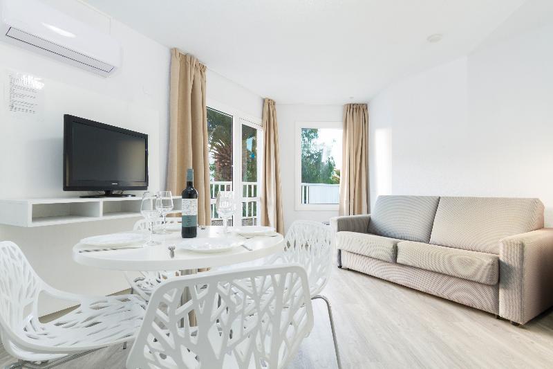 Checkin Bungalows Atlantida image