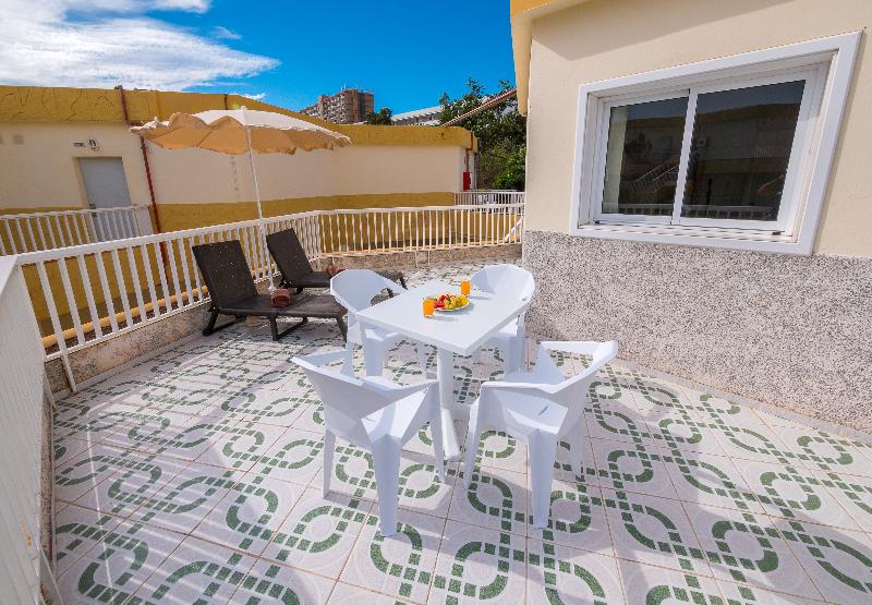 Checkin Bungalows Atlantida image