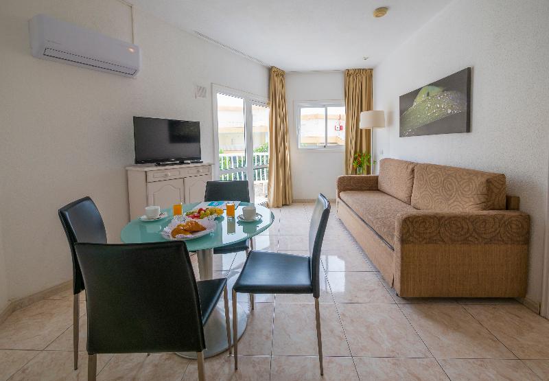 Checkin Bungalows Atlantida image