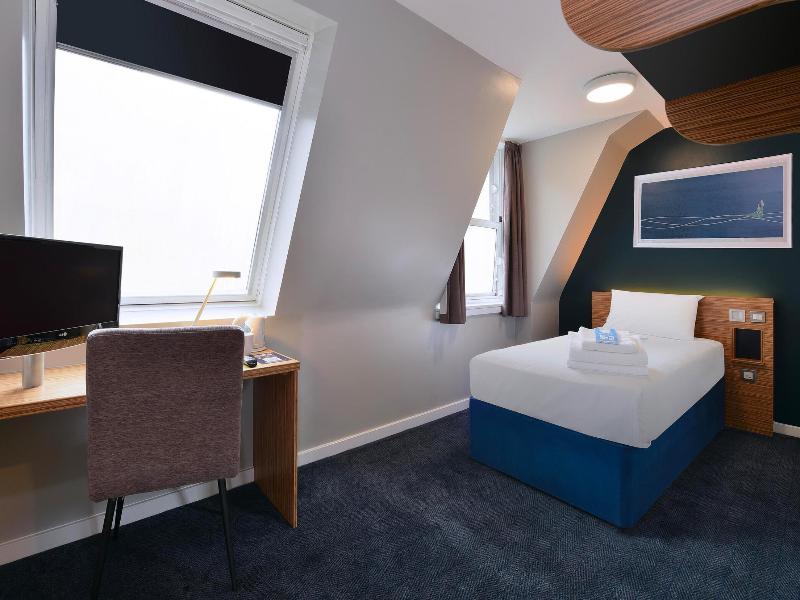 Travelodge London Farringdon image
