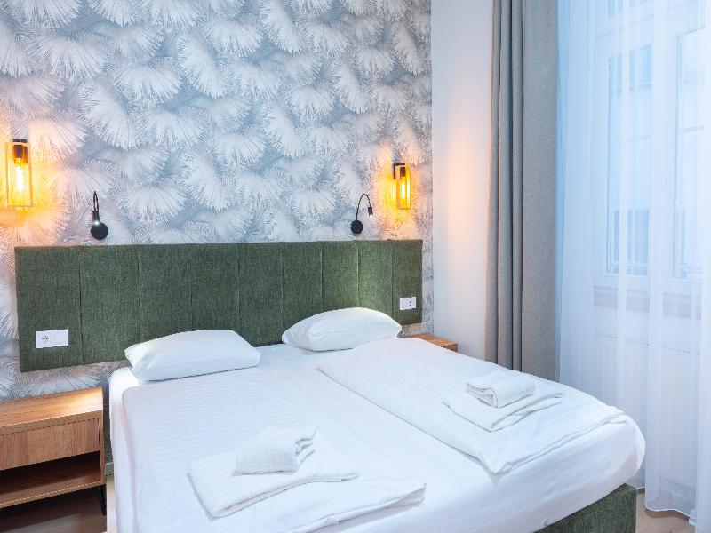 Pilvax Hotel Budapest image