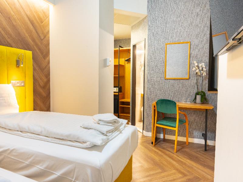 Pilvax Hotel Budapest image