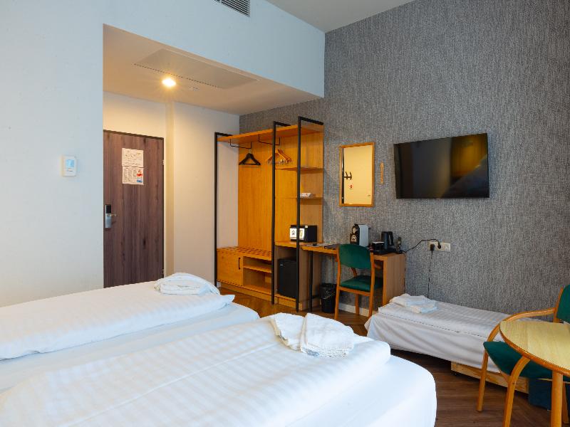 Pilvax Hotel Budapest image