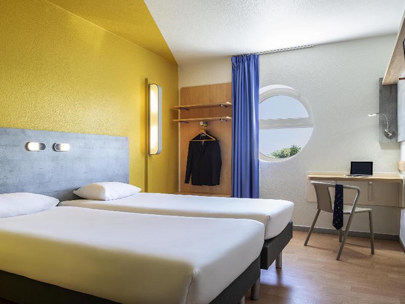 Ibis Budget Grigny Centre image