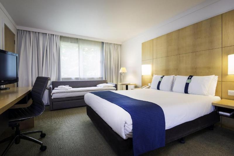 Holiday Inn Oxford image