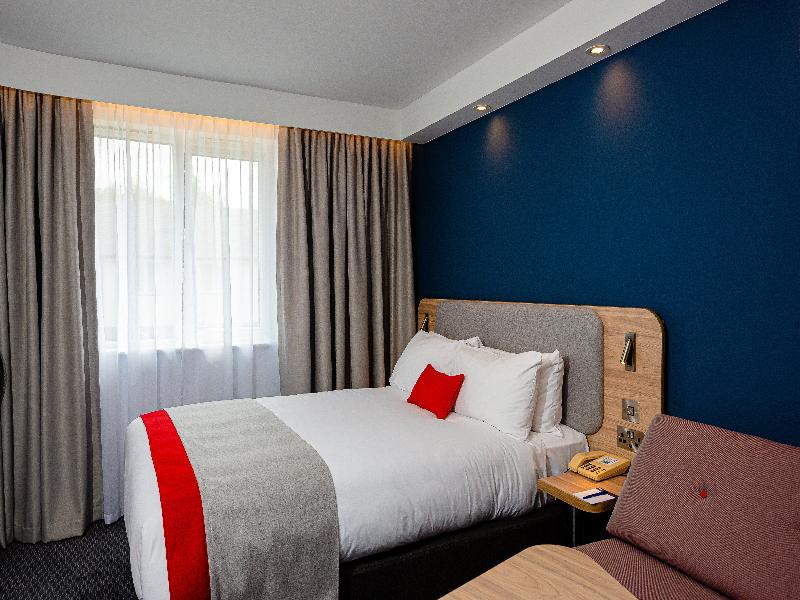 Holiday Inn Express Canterbury image