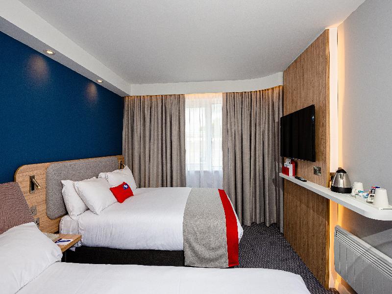 Holiday Inn Express Canterbury image