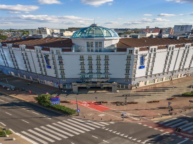 Radisson Blu Sobieski Hotel Warsaw image