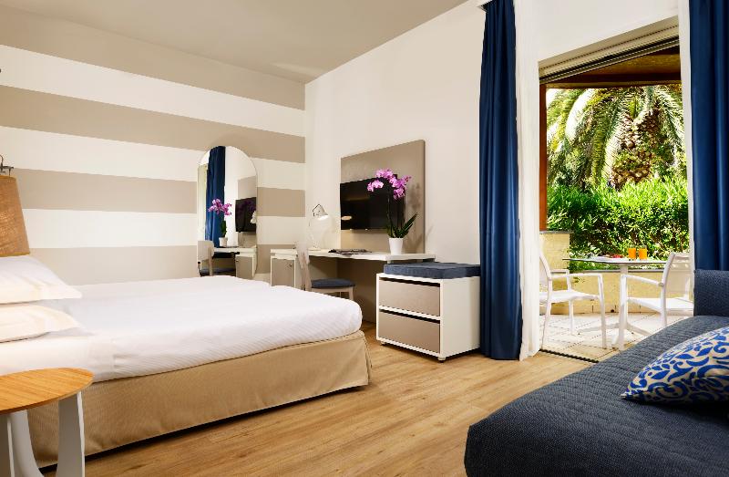 UNA HOTELS Naxos Beach Sicilia image