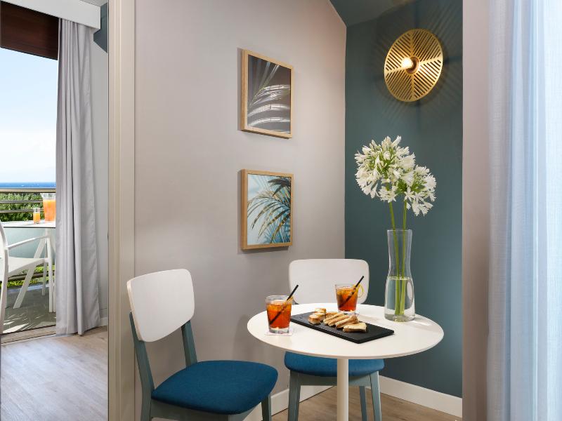 UNA HOTELS Naxos Beach Sicilia image