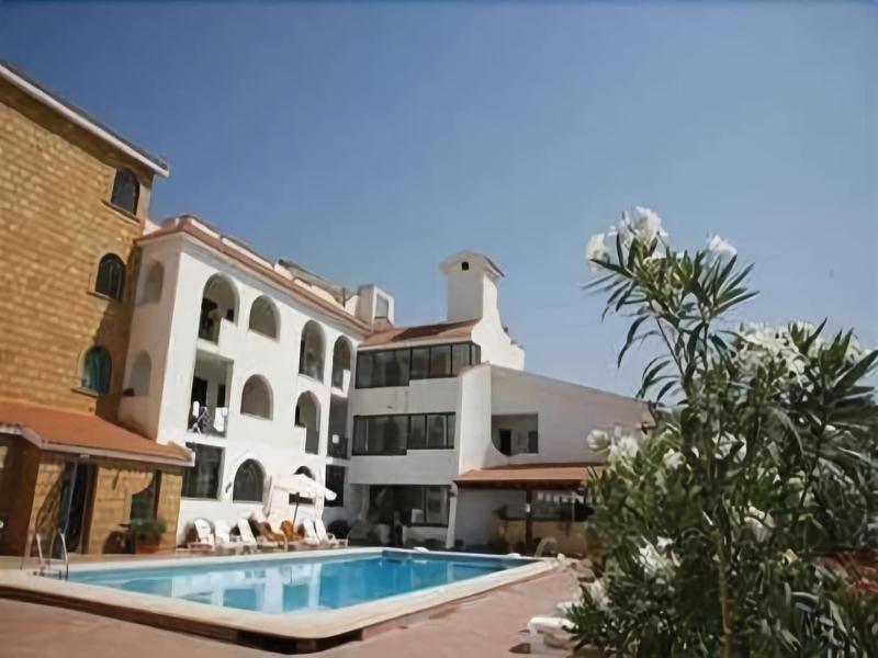 Hotel Puntamajata image