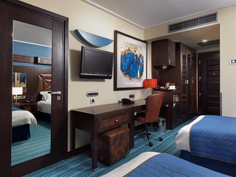 Crowne Plaza