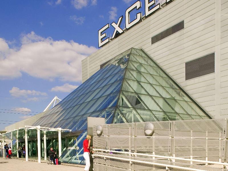 Novotel London Excel image
