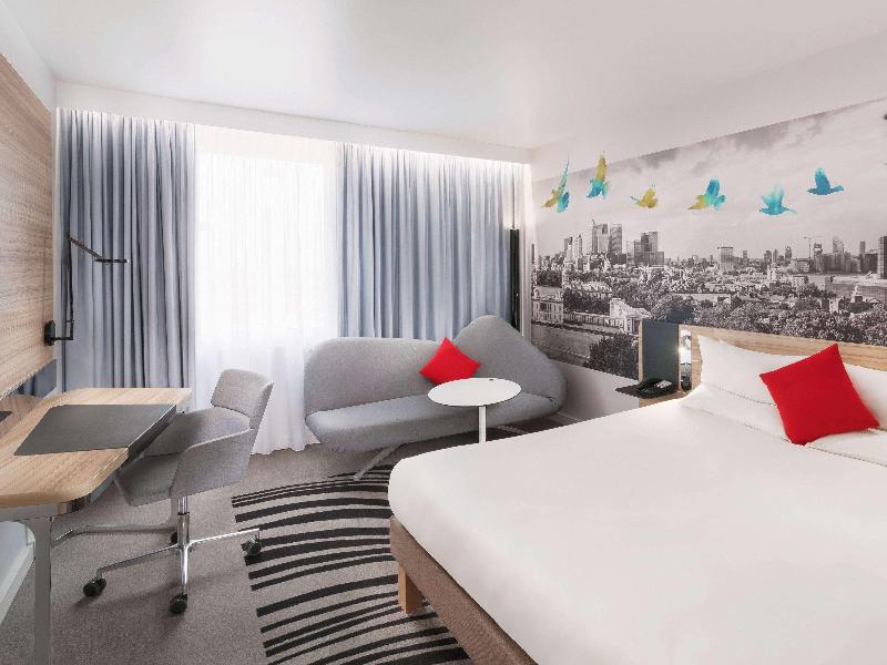 Novotel London Excel image