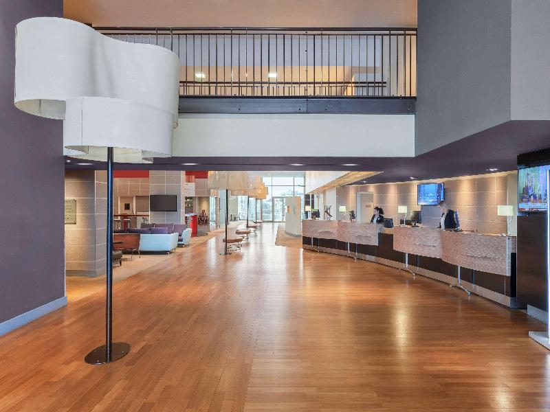 Novotel London Excel image