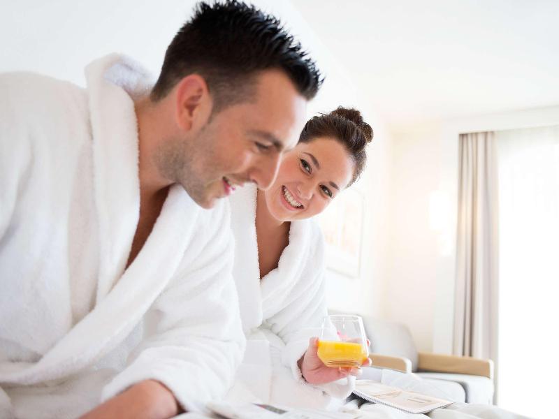 Novotel London Excel image