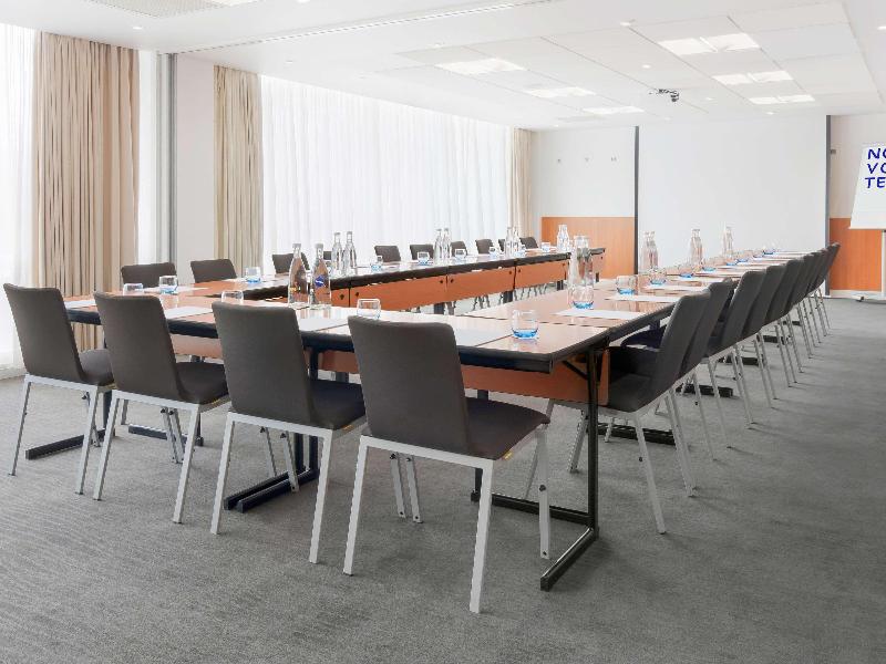 Novotel London Excel image
