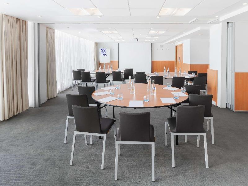 Novotel London Excel image
