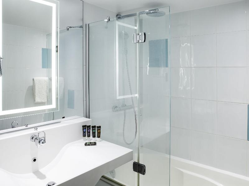 Novotel London Excel image
