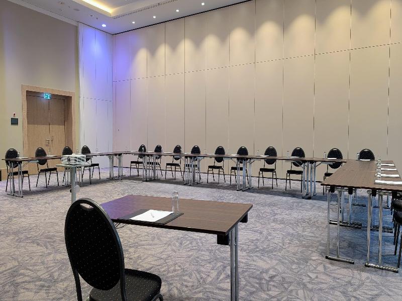 Park Inn by Radisson Berlin Alexanderplatz image
