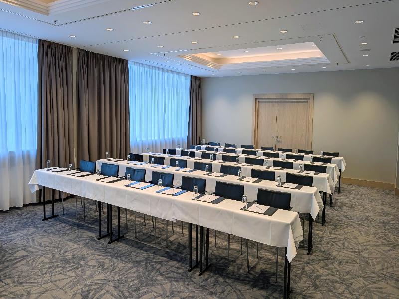 Park Inn by Radisson Berlin Alexanderplatz image
