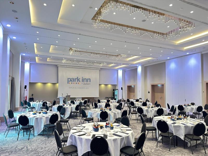 Park Inn by Radisson Berlin Alexanderplatz image