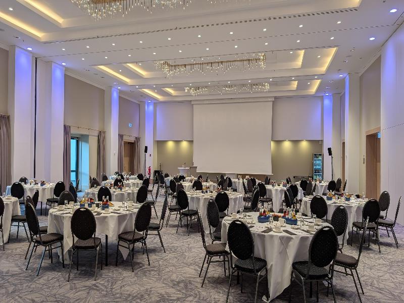 Park Inn by Radisson Berlin Alexanderplatz image