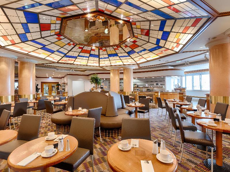 Park Inn by Radisson Berlin Alexanderplatz image