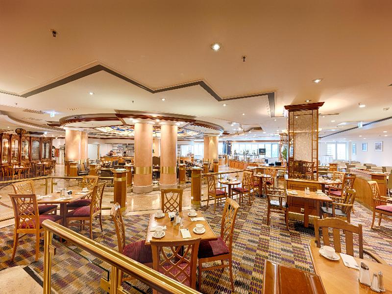 Park Inn by Radisson Berlin Alexanderplatz image