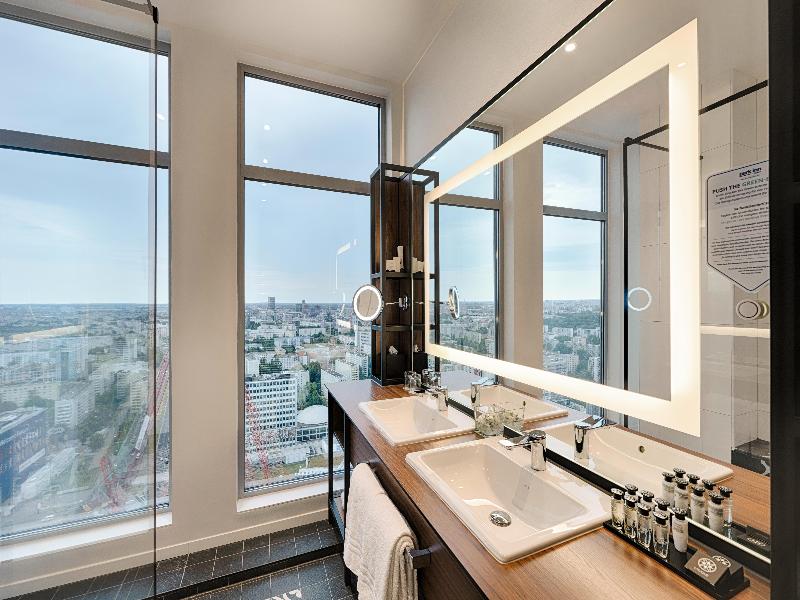Park Inn by Radisson Berlin Alexanderplatz image