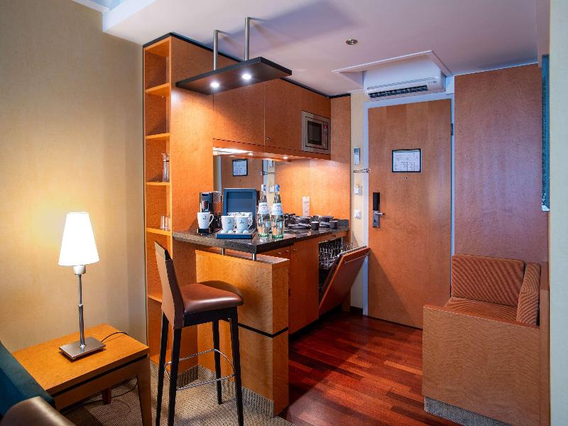 Best Western Premier Airporthotel Berlin image