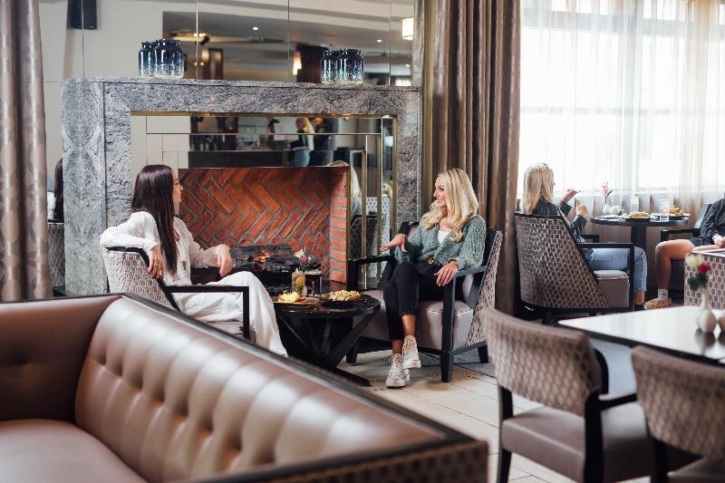 Crowne Plaza Belfast image