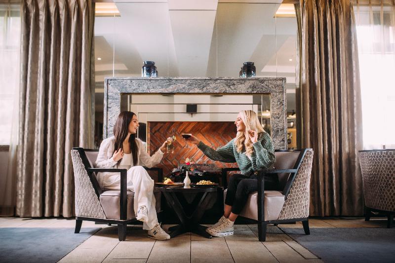 Crowne Plaza Belfast image