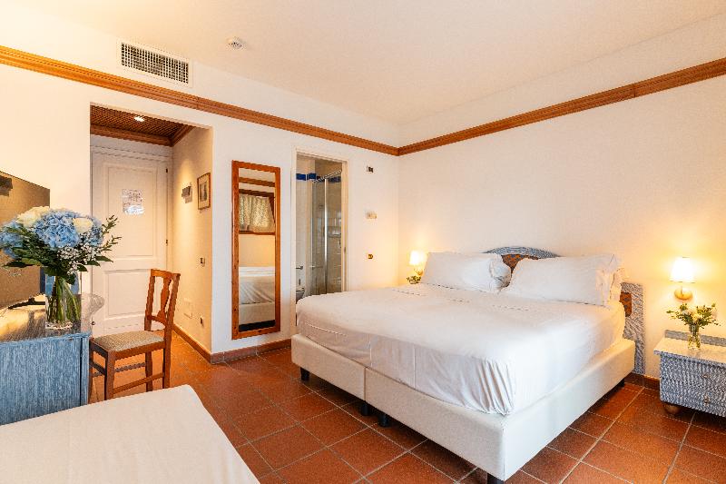 Hotel Palumbalza image