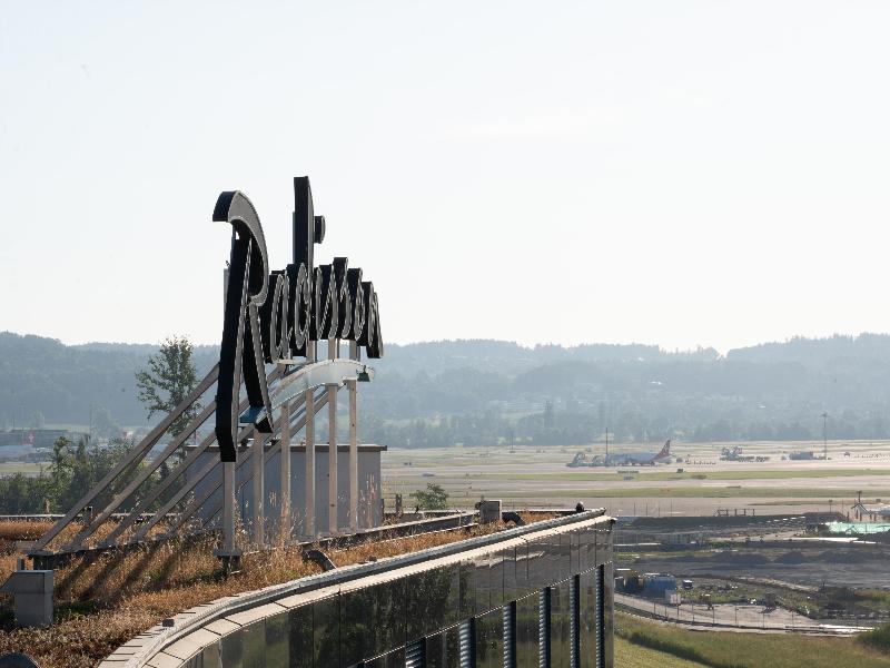 Radisson Hotel Zurich Airport image