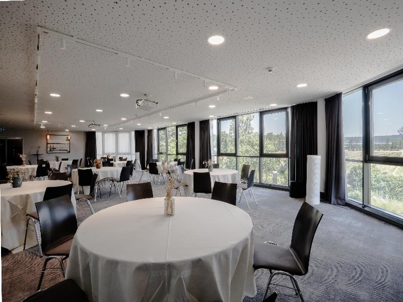 Radisson Hotel Zurich Airport image