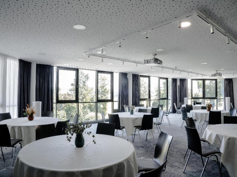 Radisson Hotel Zurich Airport image